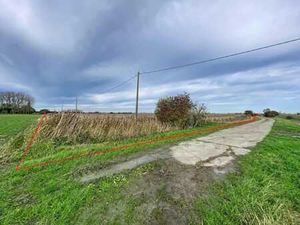 TERRAIN AGRICOLE (LIBRE)