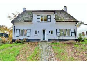 Belle villa à Dworp dans le quartier