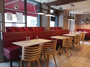 À VENDRE Charmant restaurant italien LOCAN DINO (Terrasse