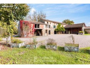 Propriété 4 pièces 135 m²