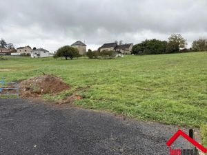 Vente terrain 1500 m² à Ussac (19270)  81 750 €