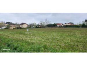 Vente terrain 3979 m² à Graulhet (81300)  90 000 €