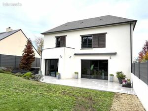 Propriété 6 pièces 141 m²