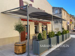 Vente locaux professionnels 50.5 m² à Meyrargues (13650)  135 000 €