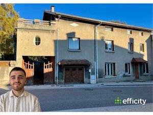 Vente immeuble 20 pièces 254 m² à Luriecq (42380)  299 000 €