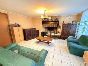 Vente Maison à Lampaul-Guimiliau (29400) : à vendre / 100m² Lampaul-Guimiliau