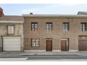 Huis met 3 kamers te koop in centrum Desselgem