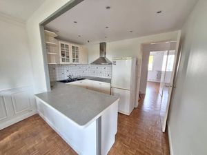 Location meublée appartement 3 pièces 63 m² à Le Vésinet (78110)  1 400 €