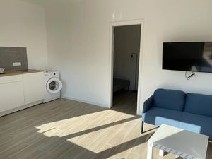 Location meublée appartement 1 pièce 25 m² à Morangis (91420)  810 €