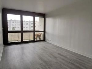 Location appartement 2 pièces 61 m² à Chilly-Mazarin (91380)  1 130 €