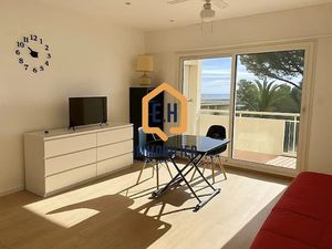Location meublée appartement 1 pièce 33.78 m² à Hyeres (83400)  725 €