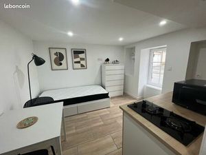 Location studio meublé 275 HC - Villedieu sur Indre