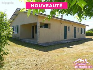 ◊ Location à l’année d’une maison meublée de 117m²  avec 3 chambres et garage dans un sect