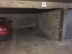 Parking sécurisé à louer – Fontenay-le-Fleury