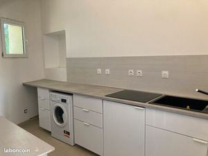 Un studio avec terrasse/jardin et parking gratuit