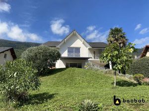 Maison de luxe de 6 pièces en location à Le Bourget-du-Lac  Auvergne-Rhône-Alpes