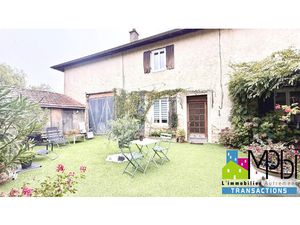 Propriété familiale de caractère de 193 54 m2 sur une parcell