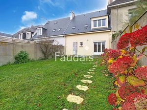 MAIOSN EN PLEIN COEUR DE BOURG DE VILLERS-BOCAGE