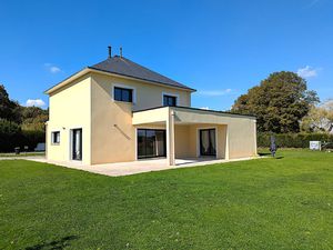Maison Familiale de 153 m2 sur un terrain 2 452 m2