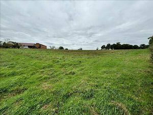 Terrain constructible viabilisé à vendre