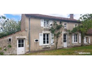 Maison au milieu de la nature