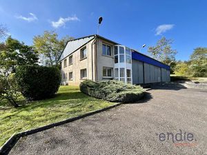 Location locaux professionnels 437 m² à Mantoche (70100)  2 854 €