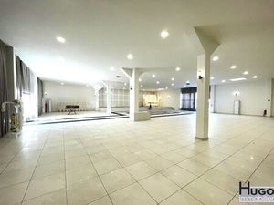 BORDEAUX LAC- ROCADE SORTIE 4- PROCHE TRAM C- STADE ATLANTIQUE- LOCAL COMMERCIAL: 1 LOT 95