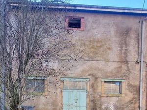 Ancienne écurie a réhabiliter en habitation !
