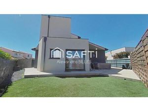 Maison avec garage : location meublée. T4