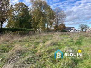 BOURG - TERRAIN 656 M²