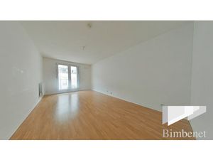 PROCHE TRAM ET HYPER CENTRE CHARMANT APPARTEMENT 3 PIECES