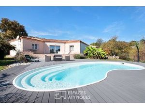 Villa avec piscine sur les hauteurs d'ARTHES