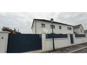 Appartement 4 pièces 77 m² à louer grisy-suisnes 77166 ? | ERA Immobilier