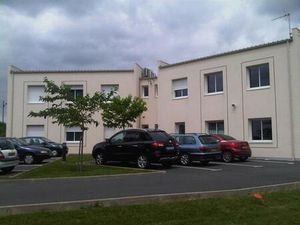 Location bureau SAINT BENOIT 96 m²