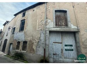 Parking/box 85 m² Toul