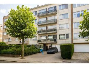 Gelijkvloers appartement te koop in Relegem