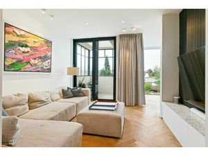 Prachtig gerenoveerde woning met mooie tuin - centrum Hove