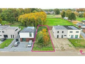 Mooie bouwgrond voor HOB in bosrijke omgeving!