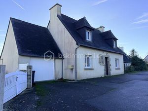Maison traditionnelle de 101 m² à Rosnoen