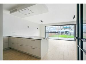 Nieuwbouw gelijkvloers appartement met staanplaats en kelder