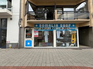 Handelsgelijkvloers 150m² + garage 20m²