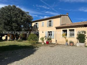 Vente maison 8 pièces 240m2 Grignan 26230 - 659000 € - Surface Privée