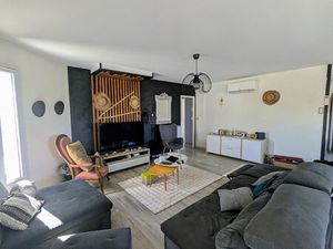 Maison contemporaine 4 pièces avec piscine