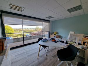 Local professionnel à vendre SAINT HILAIRE DE RIEZ 6 pièce(s) 133m2 360 400€