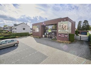 Commercieel te koop in Bree