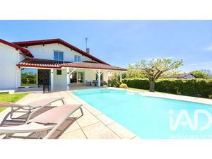 Vente maison 6 pièces 202 m² à Amendeuix-Oneix (64120)  549 000 €