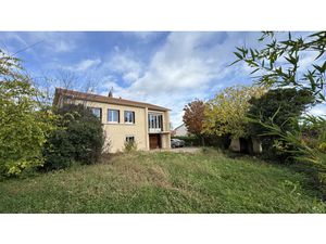 Maison de 100 m2 sur 623 m2 de terrain