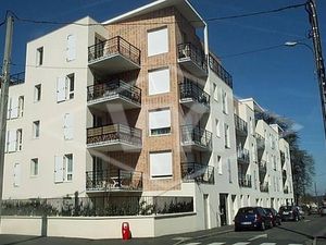 Vente appartement 2 pièces 49 m² à Combs-la-Ville (77380)  220 000 €