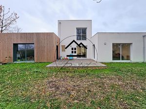 Maison d'architecte 3 ch  Essuiles