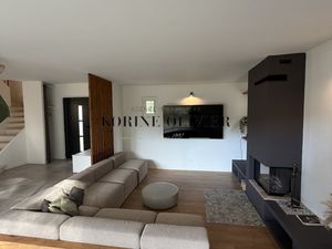 CORNILLON-CONFOUX  Maison de 135 m2 + piscine sur parcelle d